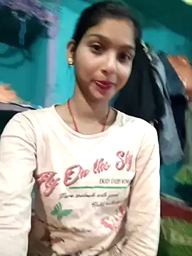 Snapshot of Yatiksha_Beby chatting on 11/15/25, 05:44 Yatiksha Beby online show from 11/15/25, 05:44