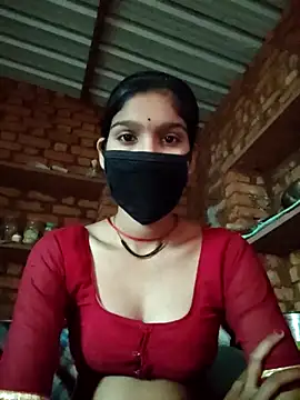 Snapshot of Yatiksha_Beby chatting on 10/28/25, 04:13 Yatiksha Beby online show from 10/28/25, 04:13