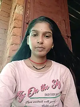 Snapshot of Yatiksha_Beby chatting on 09/23/25, 08:32 Yatiksha Beby online show from 09/23/25, 08:32