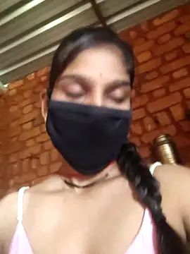 Snapshot of Yatiksha_Beby chatting on 09/10/25, 08:02 Yatiksha Beby online show from 09/10/25, 08:02