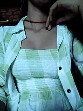 Yatiksha Beby online show from 12/21/25, 03:08