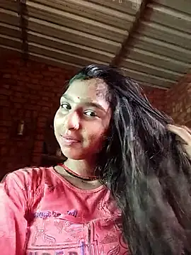 Snapshot of Yatiksha_Beby chatting on 09/15/25, 07:53 Yatiksha Beby online show from 09/15/25, 07:53