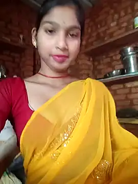Snapshot of Yatiksha_Beby chatting on 11/06/25, 06:39 Yatiksha Beby online show from 11/06/25, 06:39