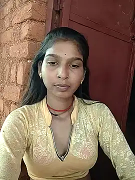 Snapshot of Yatiksha_Beby chatting on 09/22/25, 06:41 Yatiksha Beby online show from 09/22/25, 06:41