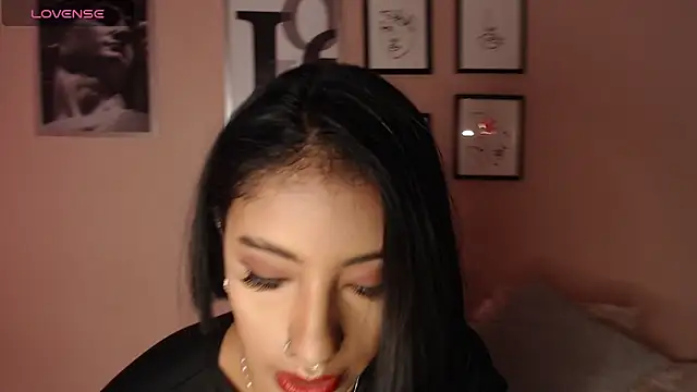 Snapshot of biancaleblanc chatting on 11/20/25, 12:50 biancaleblanc online show from 11/20/25, 12:50