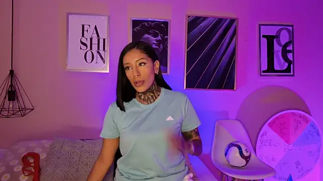 Snapshot of biancaleblanc chatting on 06/18/26, 12:32 biancaleblanc online show from 06/18/26, 12:32