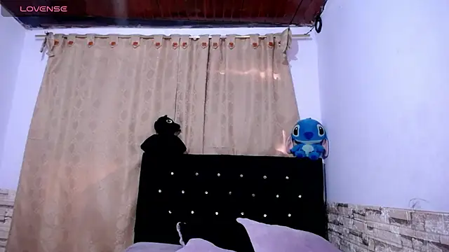 DaraKat18 online show from 02/04/26, 10:05