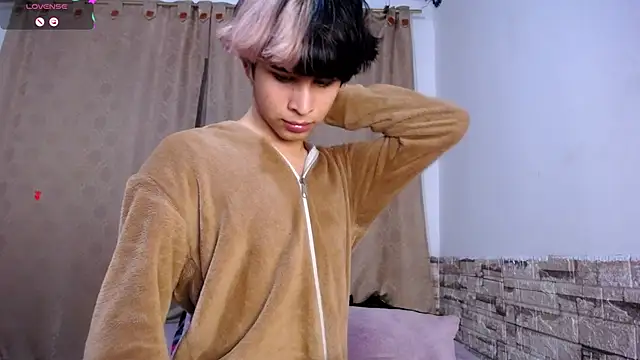 DaraKat18 online show from 04/09/26, 11:22