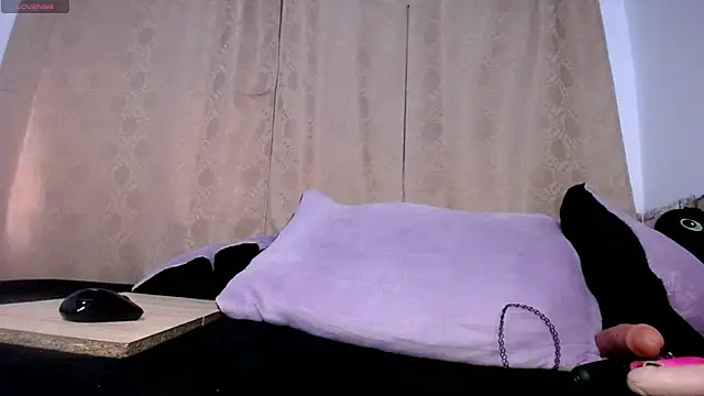 DaraKat18 online show from 04/13/26, 10:14