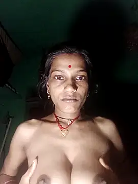 Snapshot of Juwala_Mukhi chatting on 09/24/25, 06:03 Juwala Mukhi online show from 09/24/25, 06:03