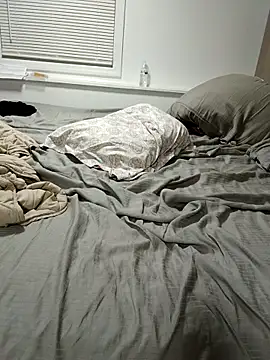 tripping385 online show from 11/20/25, 01:06