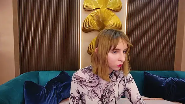 Beverly Gomes online show from 12/01/25, 03:24