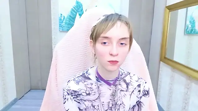 Beverly Gomes online show from 12/19/25, 10:28