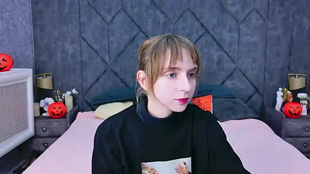 Beverly Gomes online show from 10/26/25, 05:41