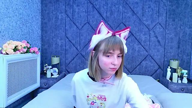 Beverly Gomes online show from 03/24/26, 03:45