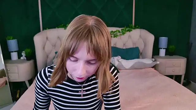 Beverly Gomes online show from 11/17/25, 03:38