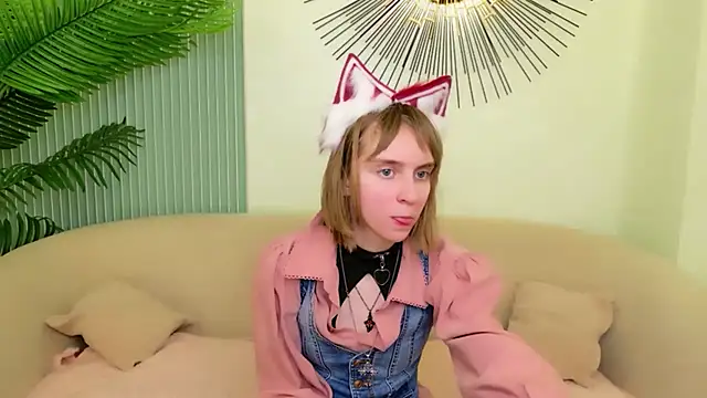 Beverly Gomes online show from 02/26/26, 08:20