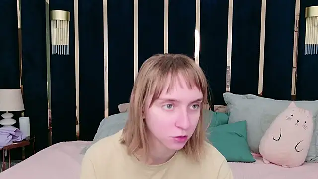 Snapshot of Beverly_Gomes chatting on 09/30/25, 06:30 Beverly Gomes online show from 09/30/25, 06:30