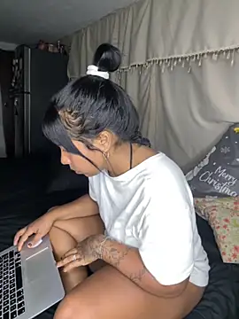 NoirandLia online show from 09/15/25, 03:07