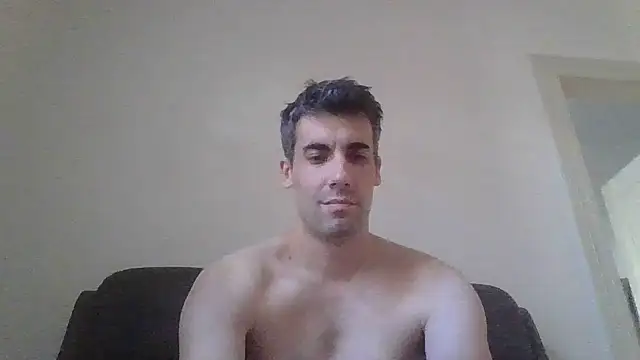 Snapshot of JulioIsHere4you chatting on 09/27/25, 02:01 JulioIsHere4you online show from 09/27/25, 02:01