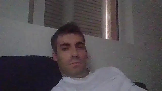 JulioIsHere4you online show from 11/08/25, 09:02