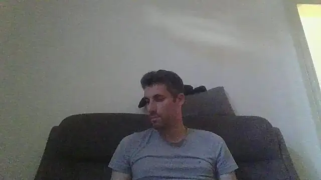 JulioIsHere4you online show from 05/30/26, 07:15