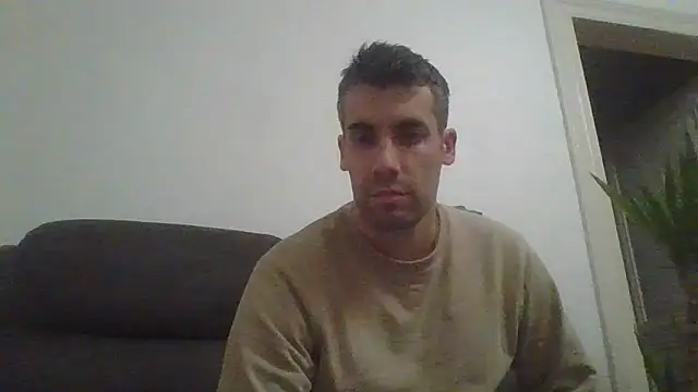 JulioIsHere4you online show from 12/18/25, 10:46