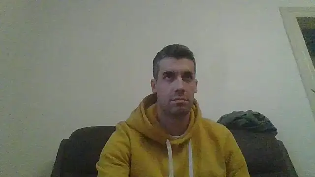 JulioIsHere4you online show from 12/22/25, 01:22