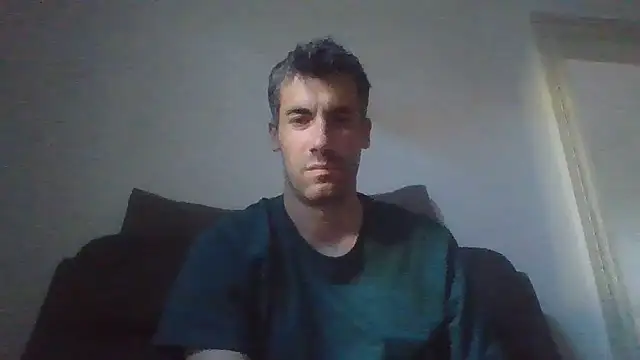JulioIsHere4you online show from 05/23/26, 04:44