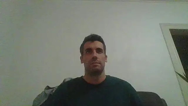 JulioIsHere4you online show from 11/18/25, 11:15