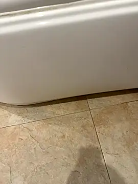 Snapshot of ruberofre chatting on 10/13/25, 01:40 ruberofre online show from 10/13/25, 01:40