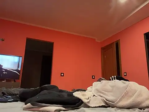 Snapshot of ruberofre chatting on 10/07/25, 11:28 ruberofre online show from 10/07/25, 11:28