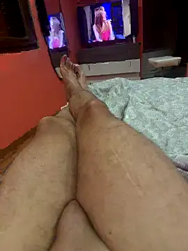 Snapshot of ruberofre chatting on 09/14/25, 11:27 ruberofre online show from 09/14/25, 11:27