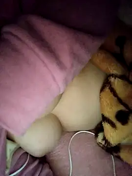 Snapshot of CHahed-5 chatting on 11/23/25, 03:38 CHahed-5 online show from 11/23/25, 03:38