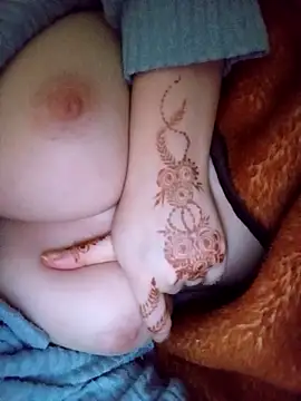 Snapshot of CHahed-5 chatting on 04/11/26, 01:24 CHahed-5 online show from 04/11/26, 01:24