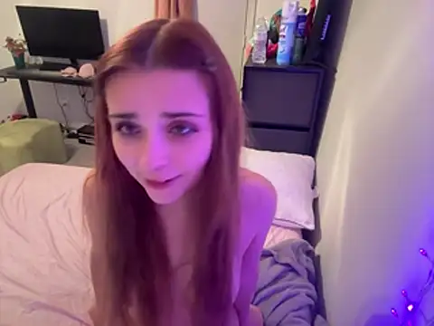 Snapshot of LaylaKutiex chatting on 05/06/26, 03:54 LaylaKutiex online show from 05/06/26, 03:54