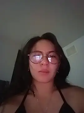 Bella Sumers online show from 05/27/26, 06:48