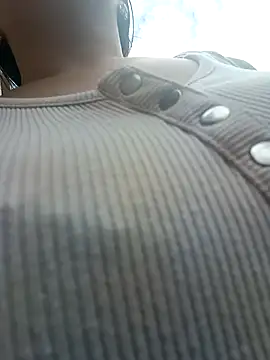 Bella Sumers online show from 05/30/26, 07:08
