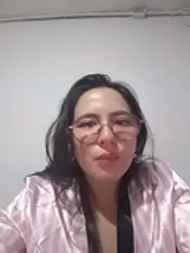 Bella Sumers online show from 05/25/26, 07:23