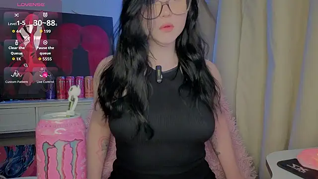 hornyprincess19 online show from 02/14/26, 09:20