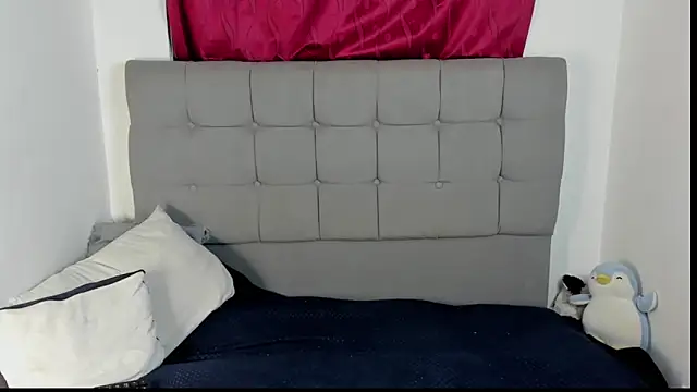 zoe bunny01 online show from 06/01/26, 11:26