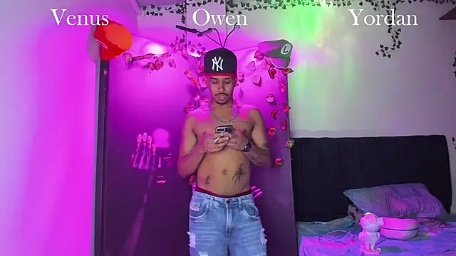 Owen Benkosky online show from 11/24/25, 01:38