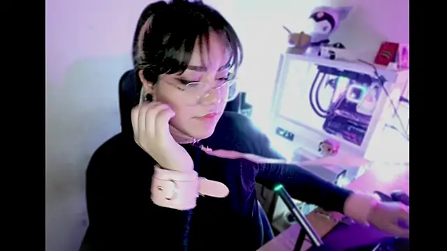 PinkDenial online show from 09/11/25, 03:28