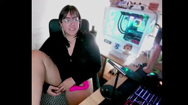 PinkDenial online show from 09/30/25, 01:55