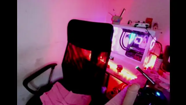 PinkDenial online show from 09/18/25, 01:41