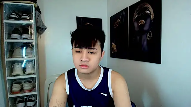 Snapshot of KentAivan chatting on 09/30/25, 04:57 KentAivan online show from 09/30/25, 04:57