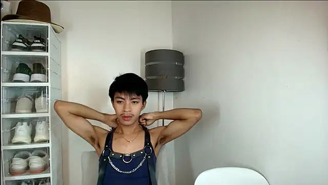 Snapshot of KentAivan chatting on 09/24/25, 05:30 KentAivan online show from 09/24/25, 05:30