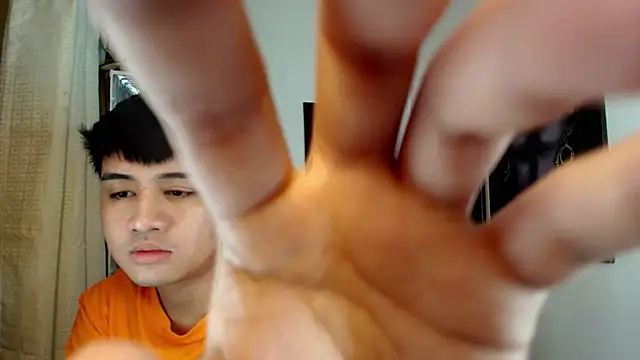 Snapshot of KentAivan chatting on 10/16/25, 06:05 KentAivan online show from 10/16/25, 06:05