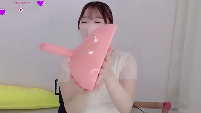 Snapshot of Mayu_o19o chatting on 07/19/26, 02:20 Mayu o19o online show from 07/19/26, 02:20