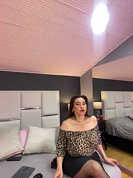 Samantha Milf   online show from 10/01/25, 08:35